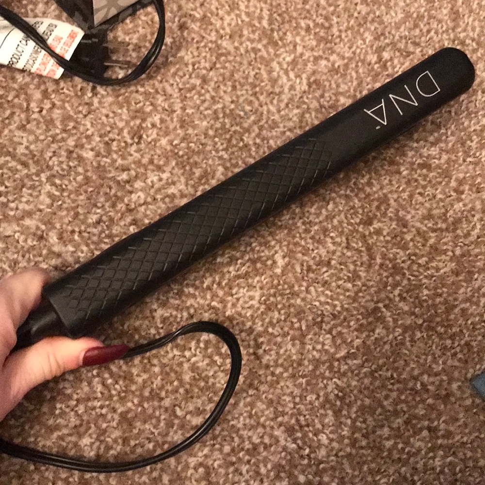 DNA hair straightener